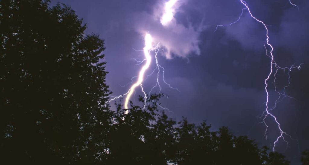 A striking lightning bolt, representing the intense and powerful nature of trauma and addiction.